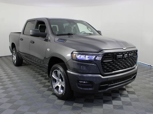 New 2026 RAM 1500 Express AWD/4WD image 24