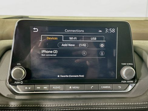 Used 2023 Nissan Rogue SV FWD image 22