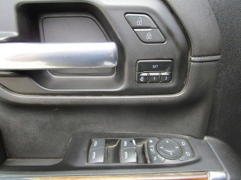 Used 2022 Chevrolet Silverado 2500 High Country w/ Z71 Off-Road Package image 13