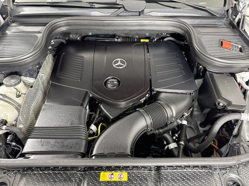 Used 2025 Mercedes-Benz GLE 350 4MATIC image 33