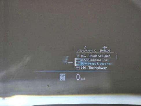 New 2025 BMW 530i xDrive 530i xDrive w/ Premium Package image 24