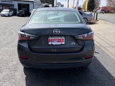 Used 2016 Scion iA FWD image 4