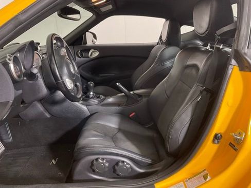 Used 2017 Nissan 370Z Touring image 27