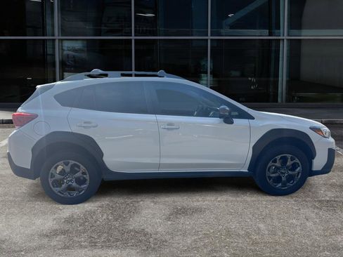 Used 2022 Subaru Crosstrek 2.5i Sport w/ Moonroof Package image 4