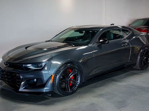 Used 2018 Chevrolet Camaro ZL1 image 5