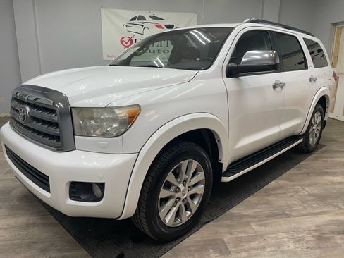 Used 2015 Toyota Sequoia Limited image 1