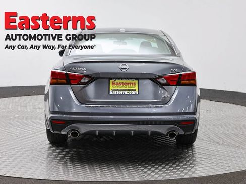 Used 2023 Nissan Altima 2.5 SV w/ SV Premium Package AWD/4WD image 6