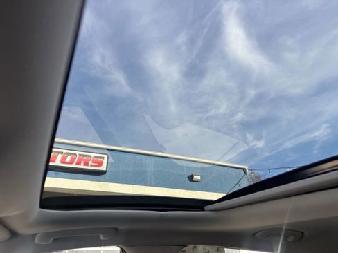 Used 2018 Kia Stinger Premium image 37