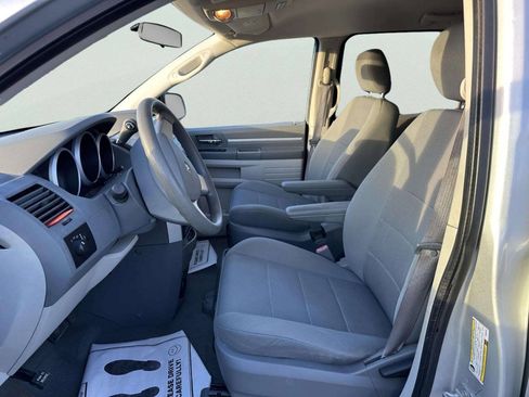 Used 2009 Dodge Grand Caravan SE w/ Climate Group FWD image 13
