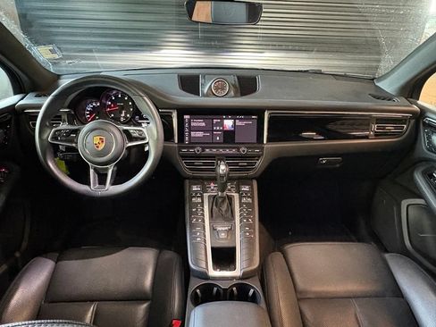 Used 2021 Porsche Macan AWD/4WD image 18