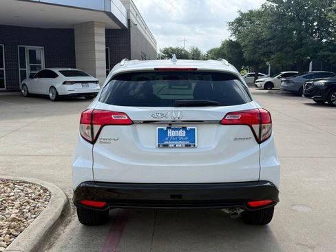 Used 2020 Honda HR-V Sport image 4