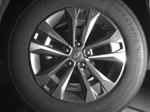 Used 2025 Chevrolet Equinox LT image 14