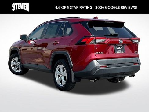 Used 2020 Toyota RAV4 XLE w/ Carpet Mat Package AWD/4WD image 4