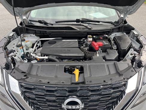 Used 2023 Nissan Rogue SL w/ SL Premium Package image 26