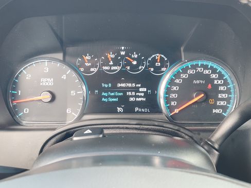 Used 2019 Chevrolet Suburban Premier AWD/4WD image 17