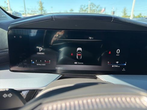 Certified 2025 Nissan Murano SL w/ Cargo Package image 18