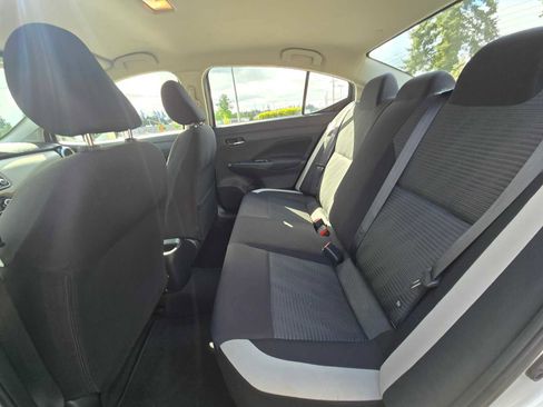 Used 2022 Nissan Versa SV FWD image 16