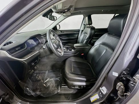 Used 2022 Jeep Grand Cherokee L Limited image 16