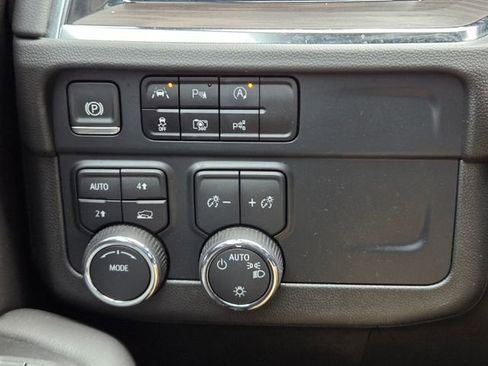 Certified 2025 Chevrolet Tahoe LT image 34