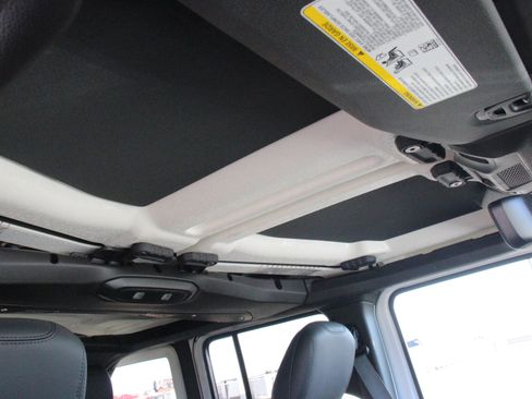 New 2026 Jeep Wrangler Unlimited Rubicon 392 image 28