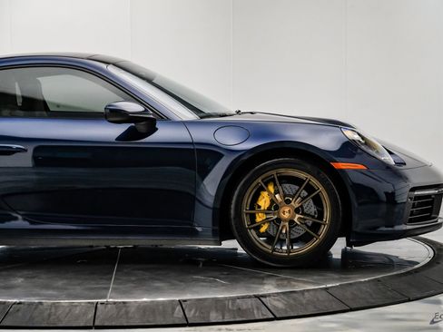 Used 2020 Porsche 911 Carrera RWD image 21