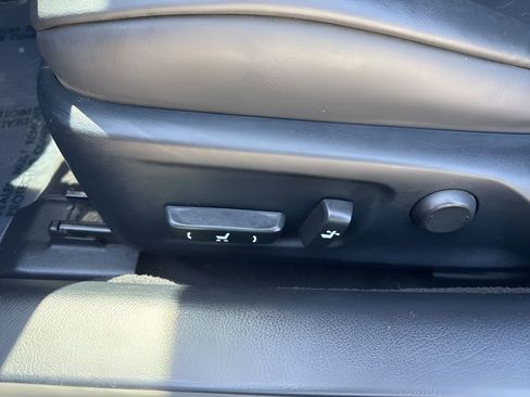 Used 2015 Lexus RC 350 w/ Luxury Package RWD image 10