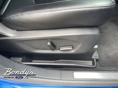 Used 2024 Ford Edge Titanium AWD/4WD image 17