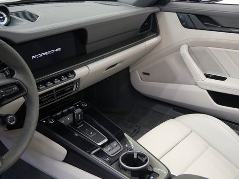 Used 2022 Porsche 911 Targa 4 GTS image 28