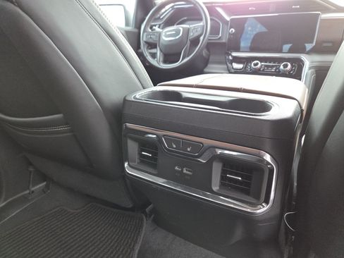 Used 2024 GMC Sierra 1500 Denali Ultimate AWD/4WD image 29