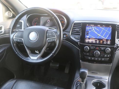 Used 2021 Jeep Grand Cherokee Limited w/ Trailer Tow Group IV AWD/4WD image 18