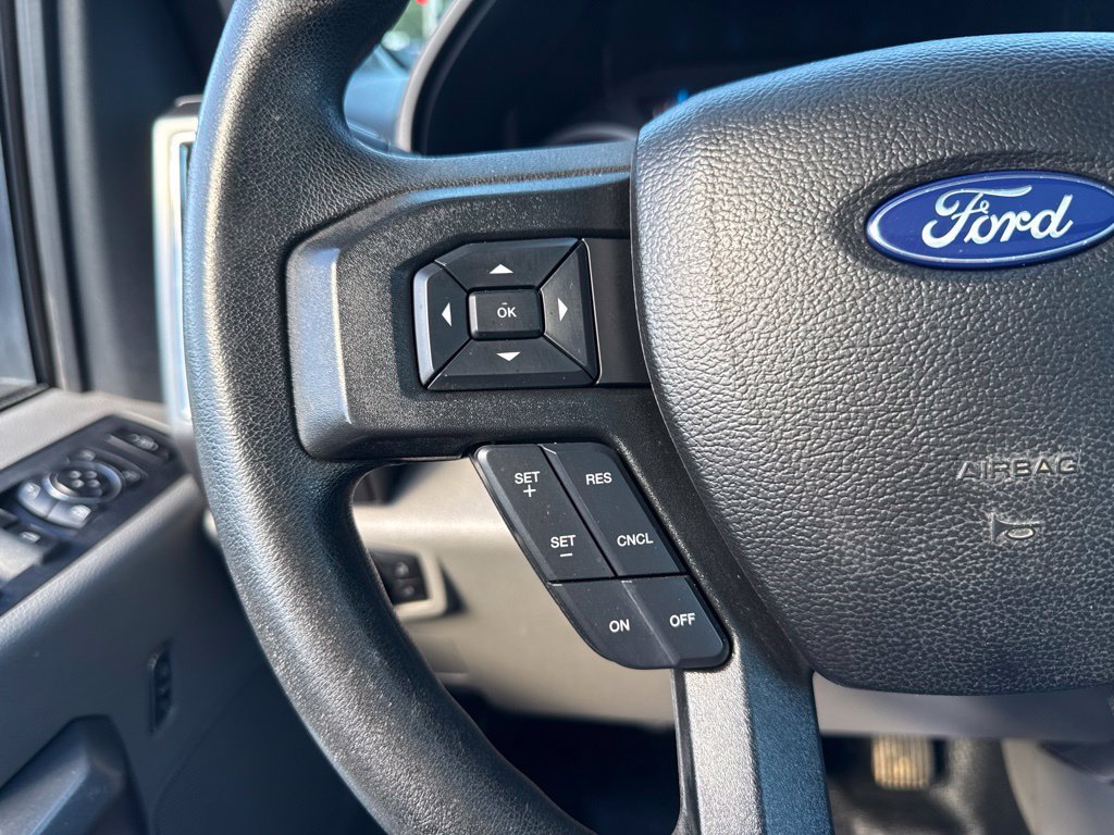 Used 2017 Ford F250 XLT w/ XLT Premium Package AWD/4WD image 30