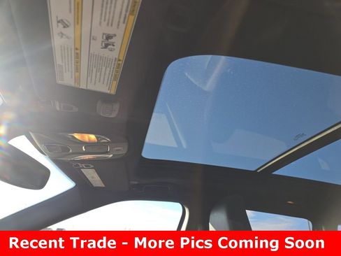 Used 2022 Jeep Compass Limited w/ (RED) Package image 8