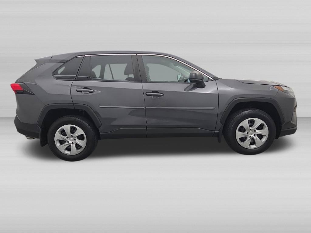 Used 2023 Toyota RAV4 LE AWD/4WD image 10