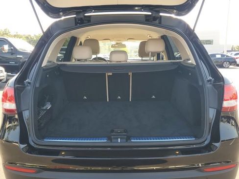 Used 2019 Mercedes-Benz GLC 300 image 10