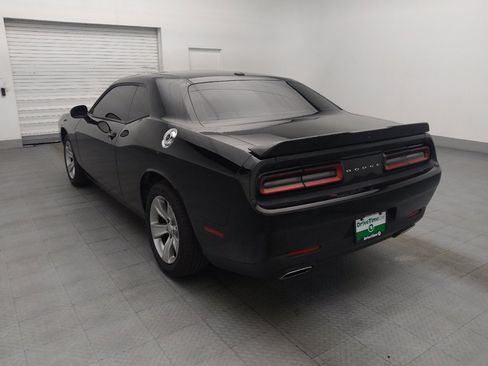 Used 2021 Dodge Challenger SXT RWD image 5