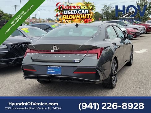 Certified 2026 Hyundai Elantra Limited FWD image 5