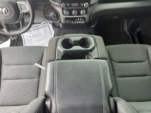 Used 2025 RAM 1500 Warlock AWD/4WD image 15