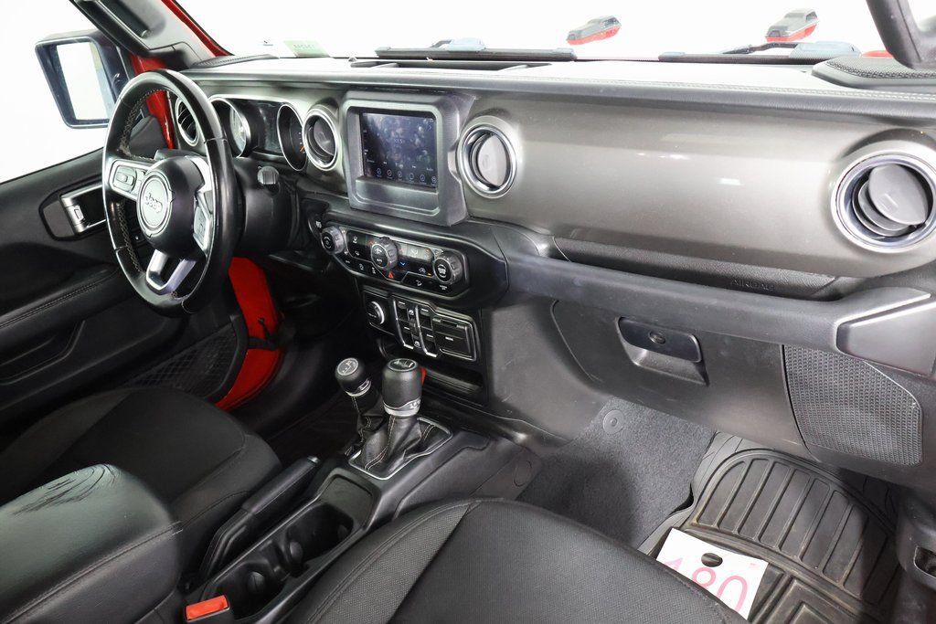 Used 2020 Jeep Wrangler Unlimited Sahara AWD/4WD image 8