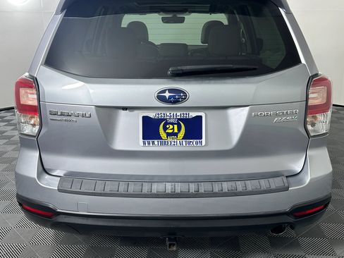 Used 2017 Subaru Forester 2.5i Limited w/ Popular Package #2 AWD/4WD image 9