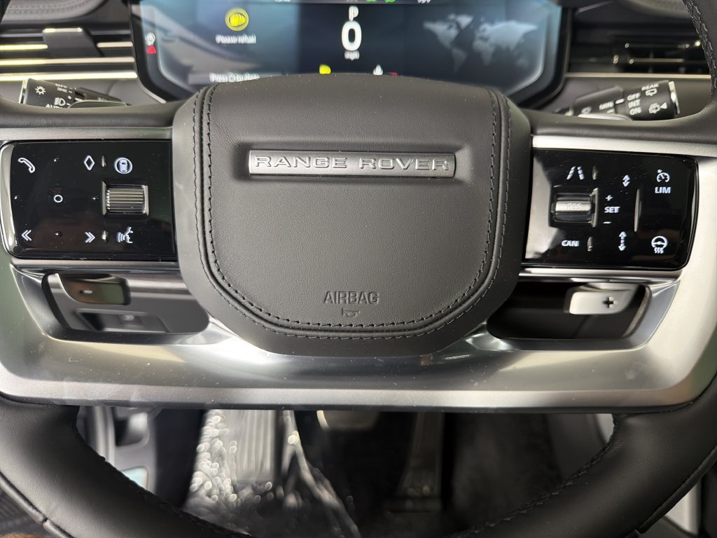 New 2027 Land Rover Range Rover Long Wheelbase SE AWD/4WD image 18