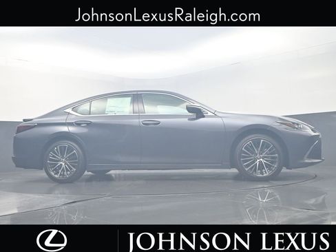 New 2025 Lexus ES 350 w/ Premium Package image 19