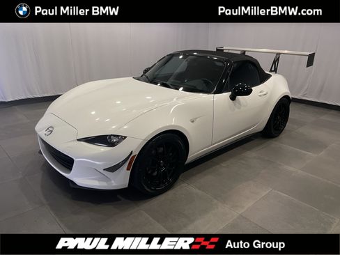 Used 2016 MAZDA MX-5 Miata Sport RWD image 1