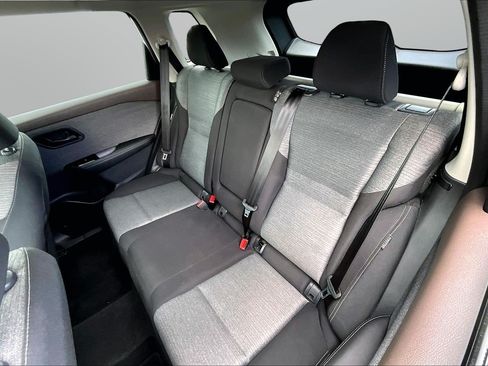 Used 2022 Nissan Rogue S AWD/4WD image 18