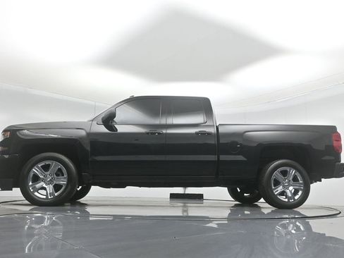 Used 2018 Chevrolet Silverado 1500 Custom w/ Custom Value Package image 45