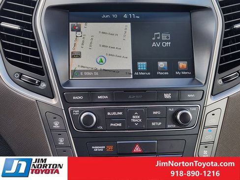 Used 2017 Hyundai Santa Fe Limited w/ Cargo Package AWD/4WD image 17