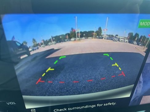 New 2025 Nissan Pathfinder SL image 13