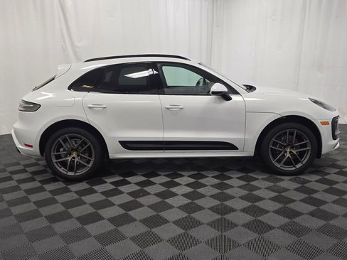 Certified 2025 Porsche Macan Turbo image 8