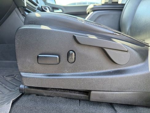 Used 2022 Chevrolet Colorado ZR2 w/ ZR2 Dusk Special Edition image 16