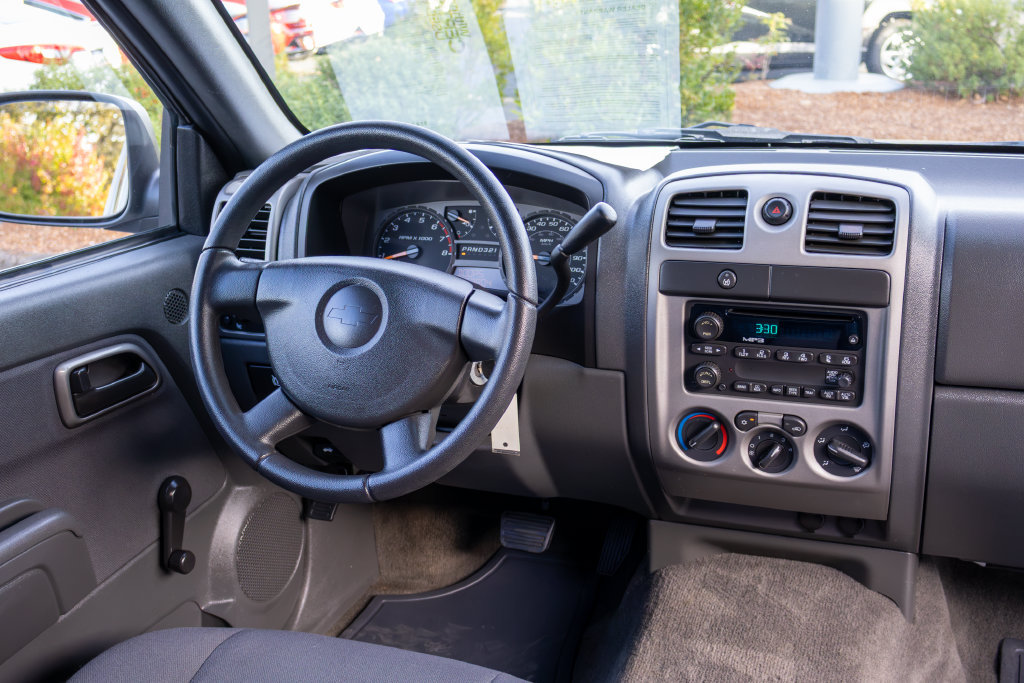 Used 2005 Chevrolet Colorado LS RWD image 11