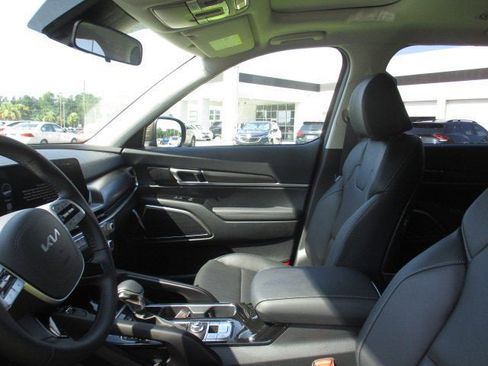 New 2025 Kia Telluride S image 15